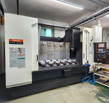 MAZAK VTC200C